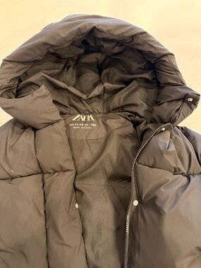 Zara Black Puffer Jacket with Hood